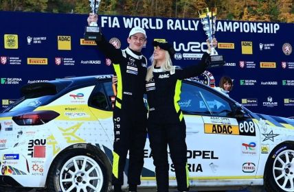 Schwede Calle Carlberg krönt sich zum Meister im ADAC Opel Electric Rally (Foto: Opel Automobile GmbH)