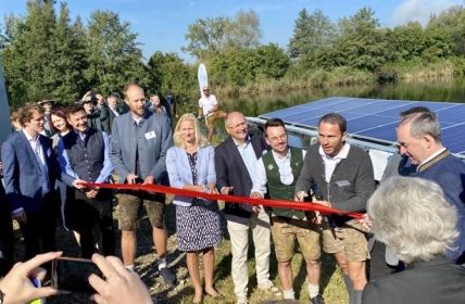 Schwimmende Photovoltaikanlage revolutioniert Energiegewinnung auf (Foto: SINN Power GmbH)