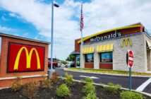 Die Expansion von McDonald’s von den USA bis nach Deutschland und die ganze Welt zeigt die Stärke seines Geschäftsmodells. (Foto: AdobeStock-866808606 Refrina)